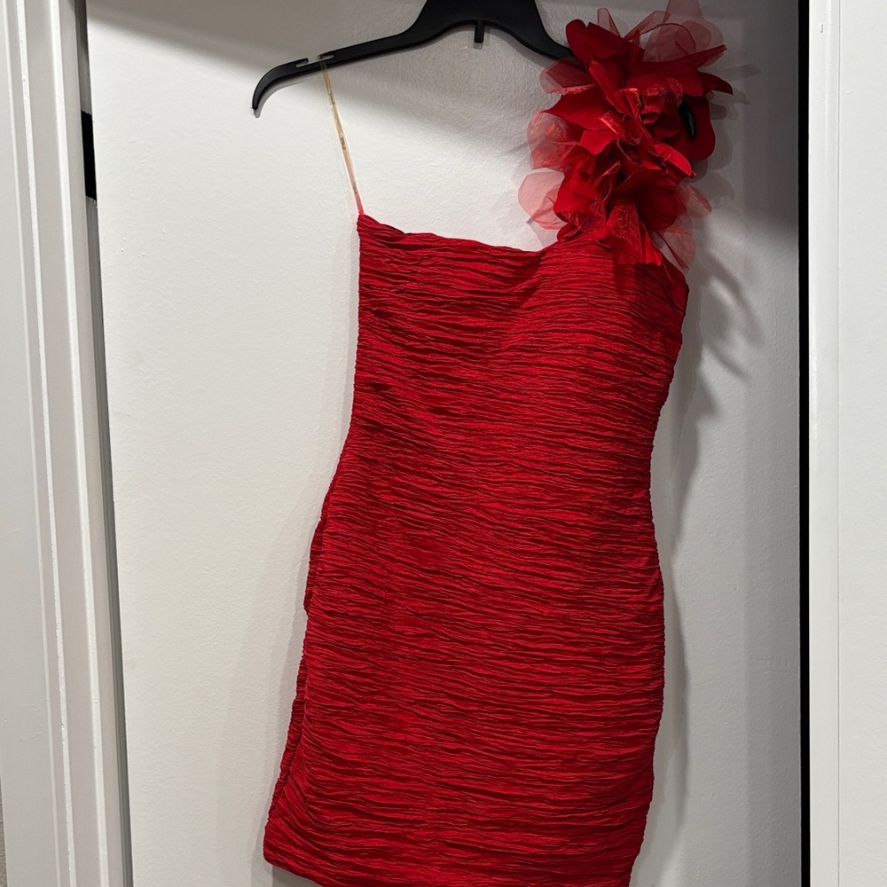Vintage Elegant Red One-Shoulder Dress - Picture 1 of 5